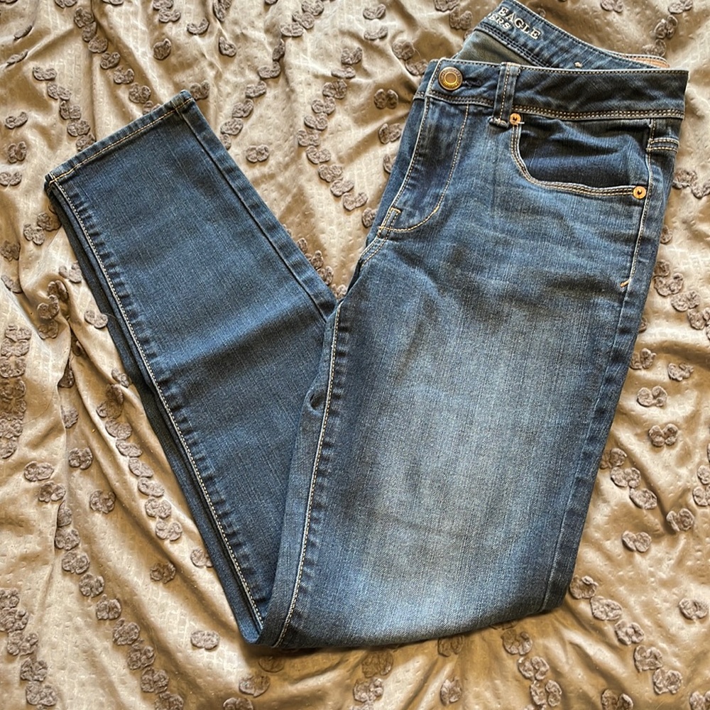 American eagle 8 long skinny jeans.